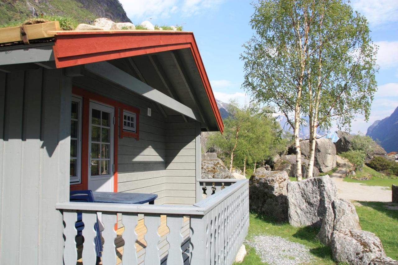 Melkevoll Bretun Camping Briksdalsbre Экстерьер фото