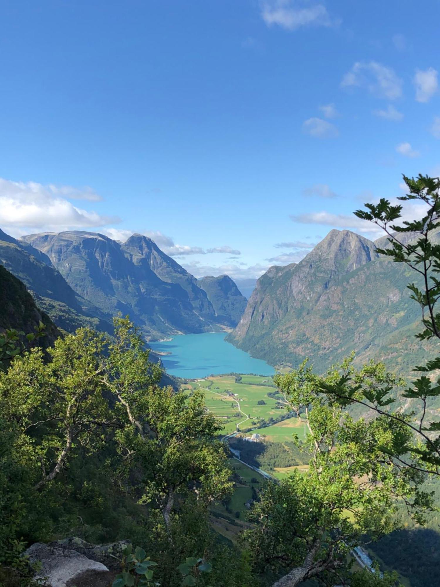Melkevoll Bretun Camping Briksdalsbre Экстерьер фото