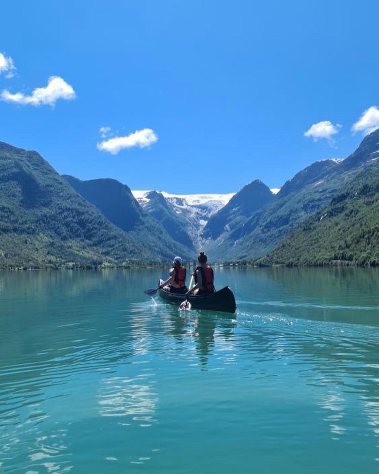 Melkevoll Bretun Camping Briksdalsbre Экстерьер фото
