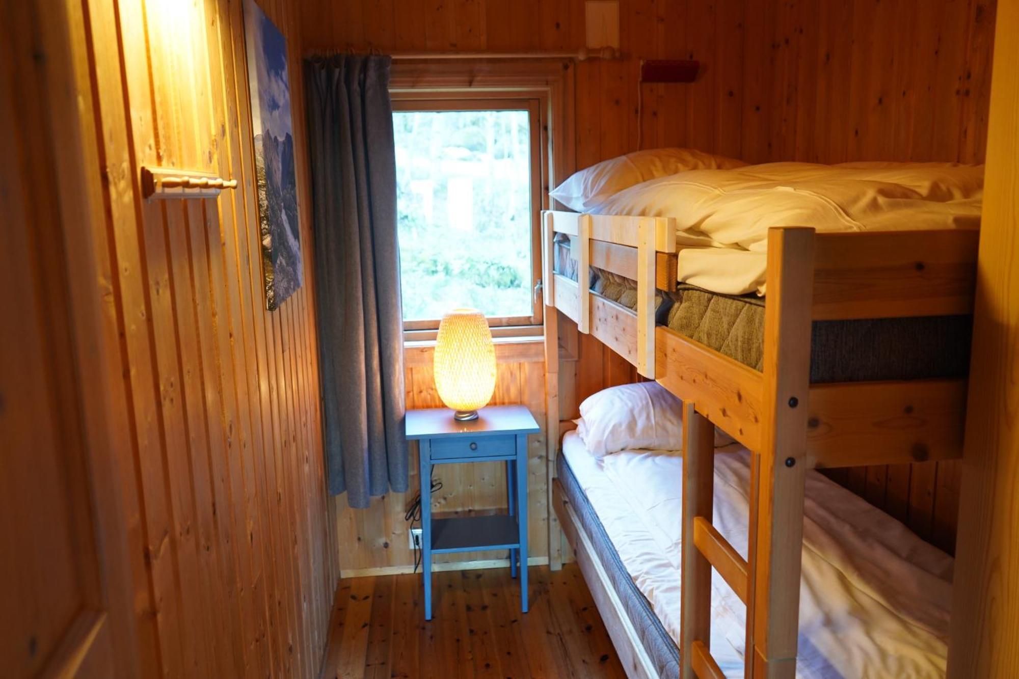 Melkevoll Bretun Camping Briksdalsbre Экстерьер фото